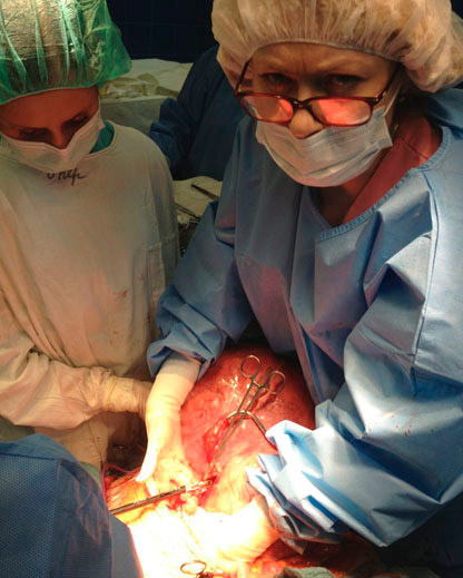 Российские хирурги удалили опухоль матки весом 40 кг
